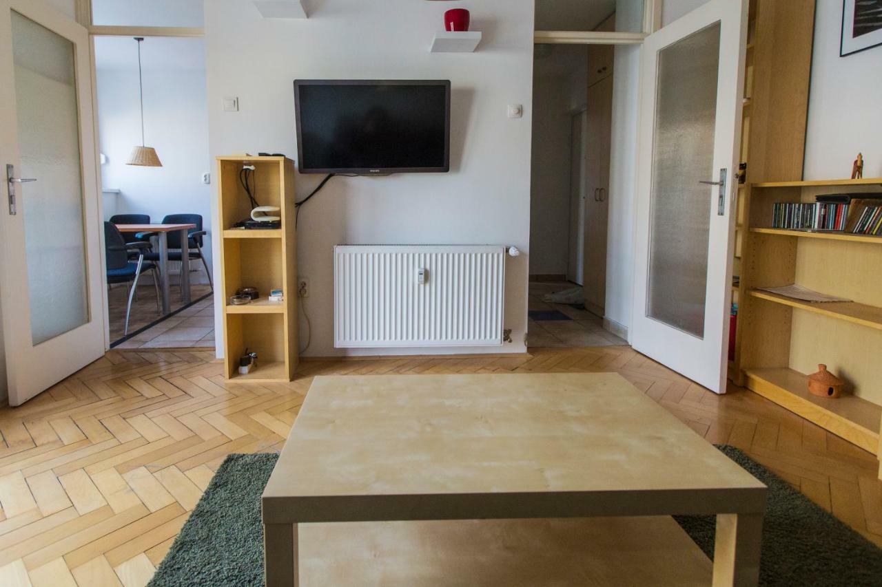 Photographer's Nest Apartment